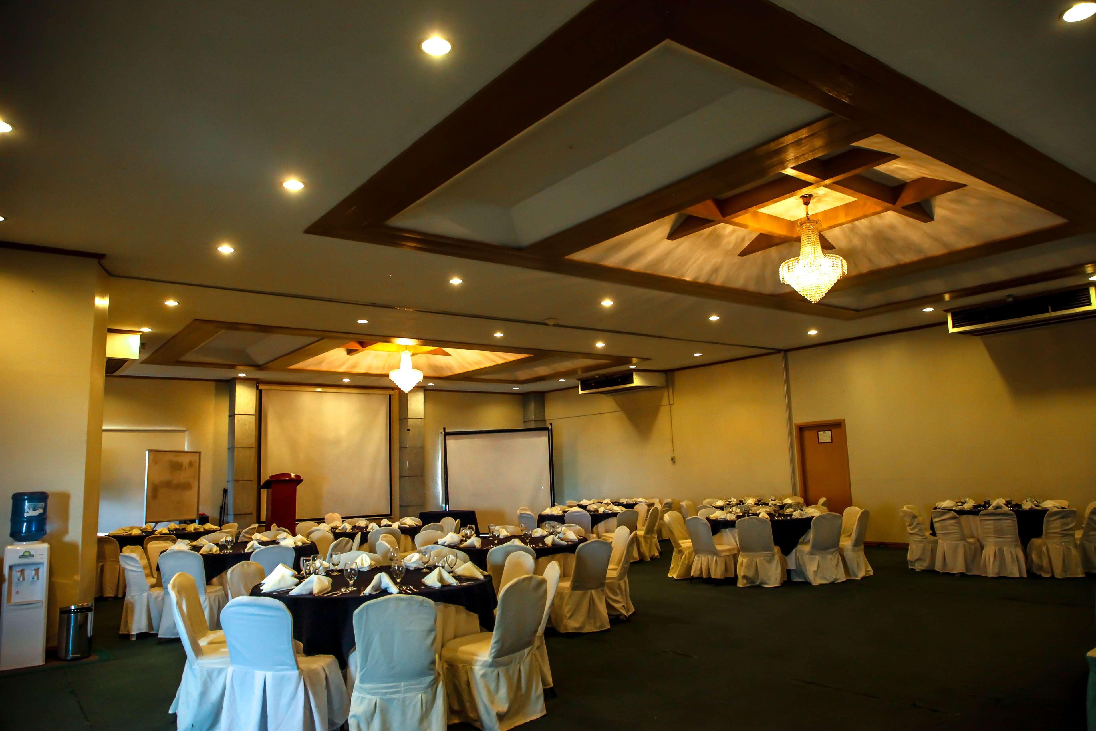 Days Hotel Tagaytay 大雅台 外观 照片
